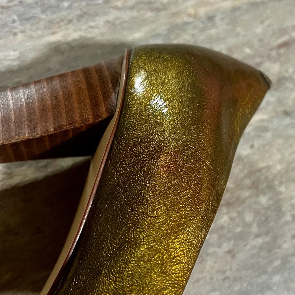 Coach Maxey Vintage glossy gold brick heels shoes - Picture 8 of 17